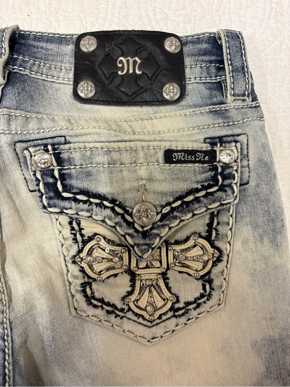 Miss Me Signature Skinny Jeans Light Wash Cross Rhinestone Embellished Denim 28